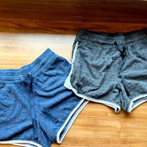 2 pairs of cotton shorts